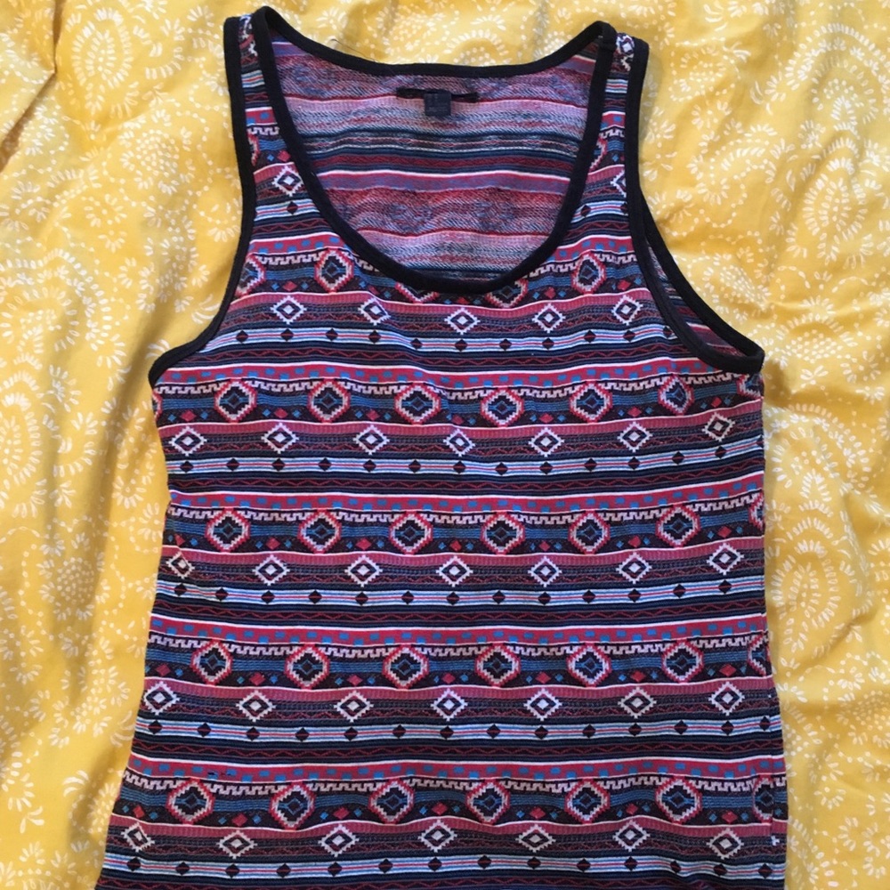 URBAN OUTFITTERS Men’s tribal patterned tank